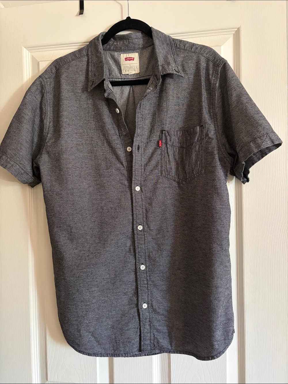 Levi's Men's Short-Sleeve Button-Down Shirt - Charcoal Gray
